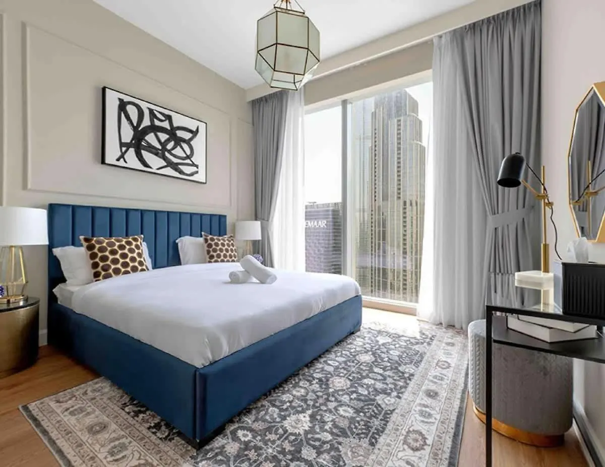 Luxurious 4Br, Burj Khalifa & Full Fountain View, Downtown Dubai Apartment