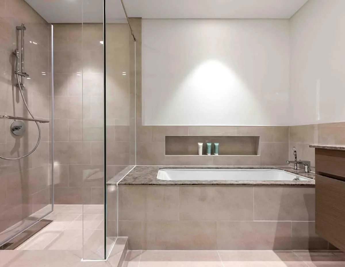 Luxurious 4Br, Burj Khalifa & Full Fountain View, Downtown Dubai Apartment