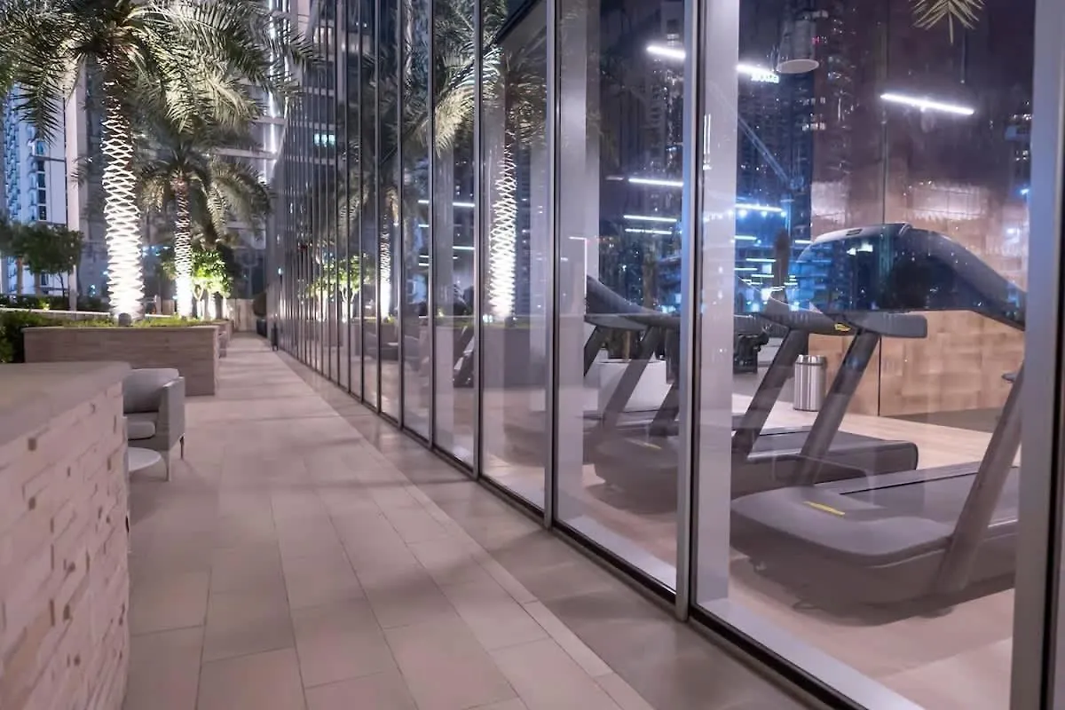 Luxurious 4Br, Burj Khalifa & Full Fountain View, Downtown Dubai Apartment